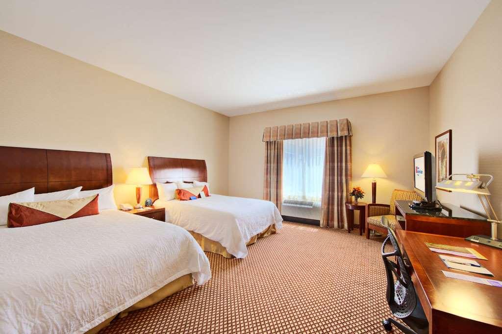 Hilton Garden Inn Laramie Quarto foto